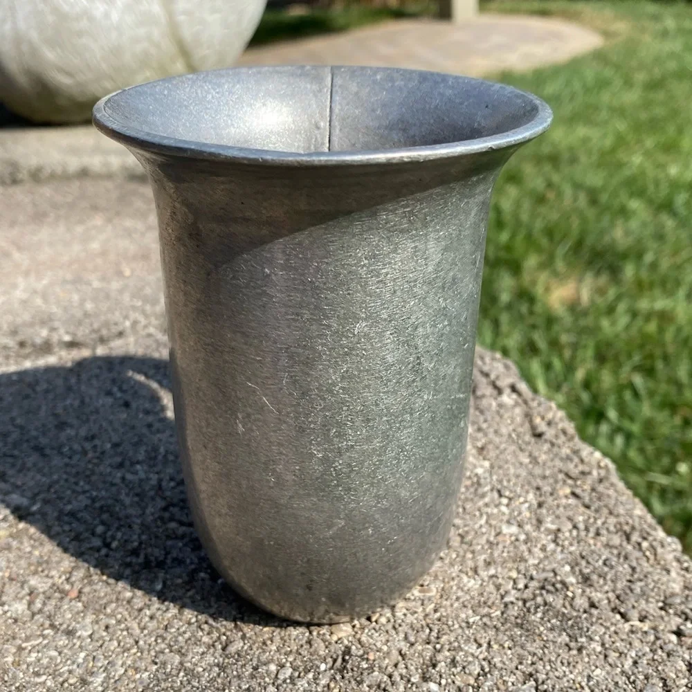WILTON ARMETALE~VINTAGE~PEWTER BUGLE BEER STEIN~ENGRAVED ‘M’~ MADE IN USA ~G21